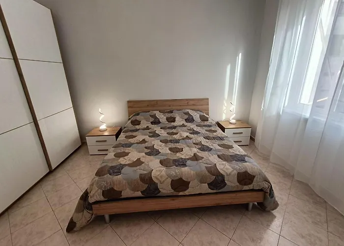 Tia Tourist Apartment *