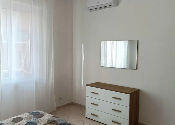 Tia Tourist Apartment